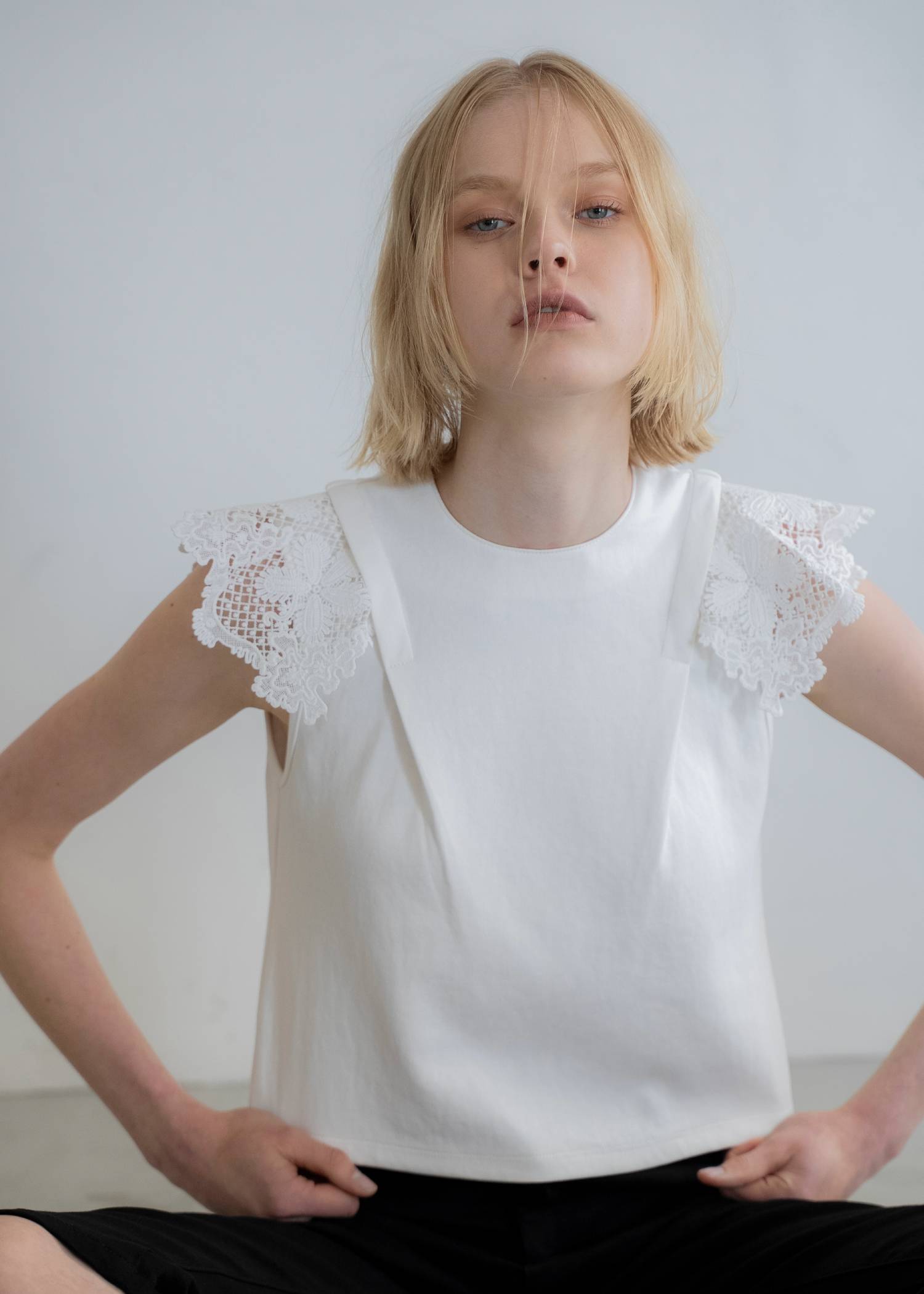 2way detachable lace no sleeve tops