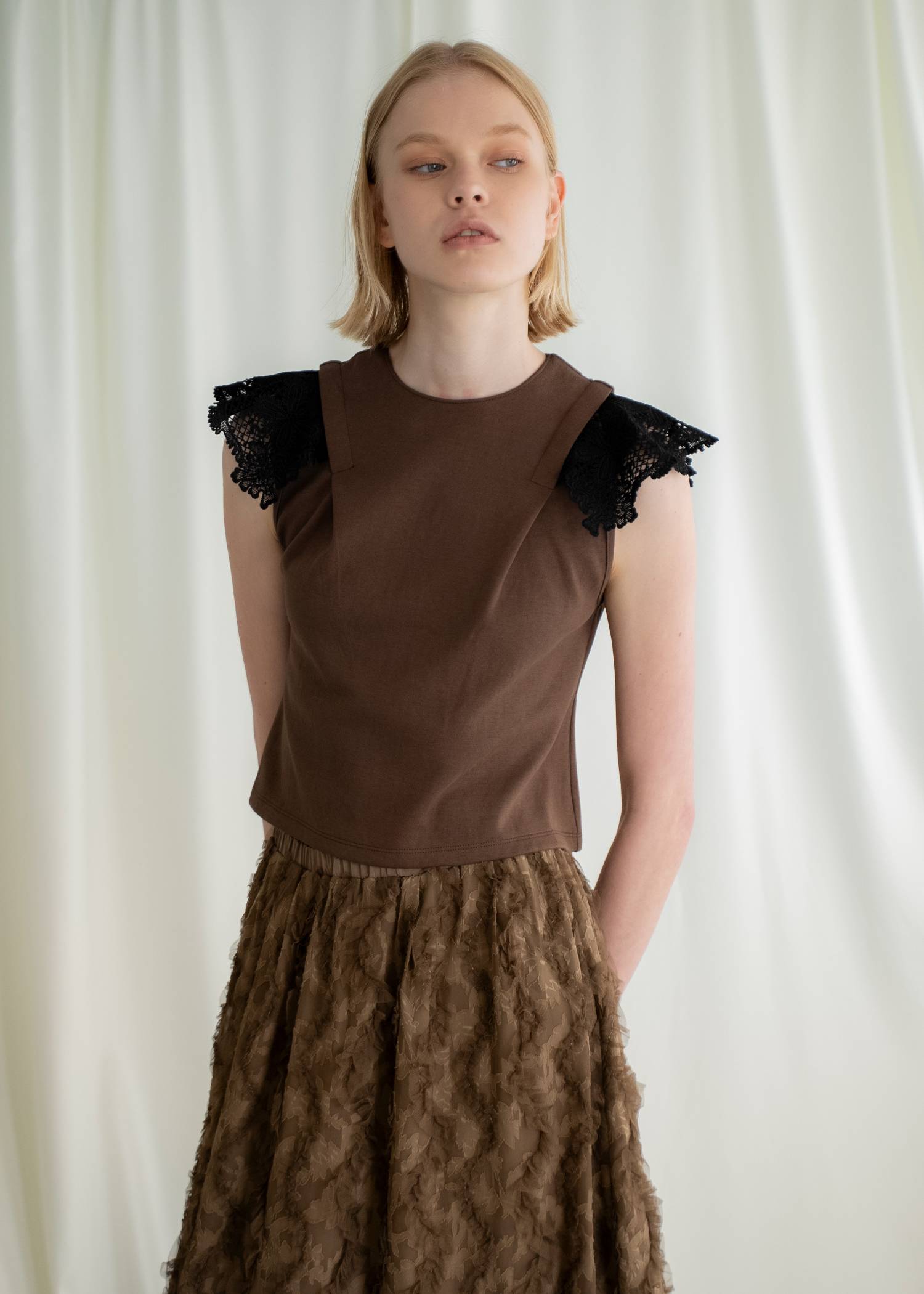 2way detachable lace no sleeve tops