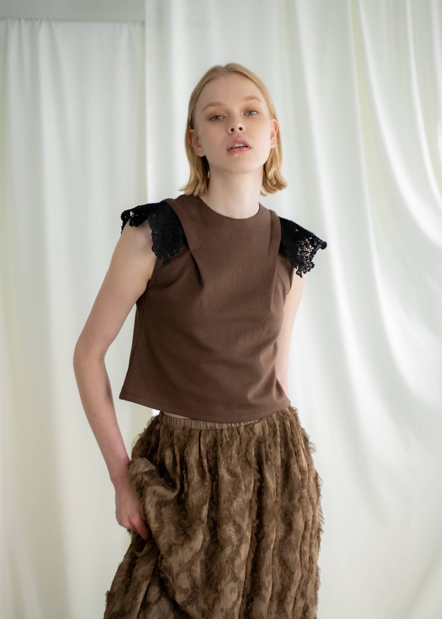 2way detachable lace no sleeve tops