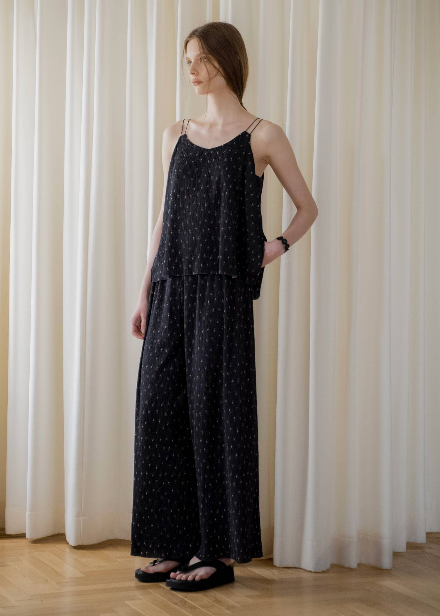 glitter cord flare pleats camisole