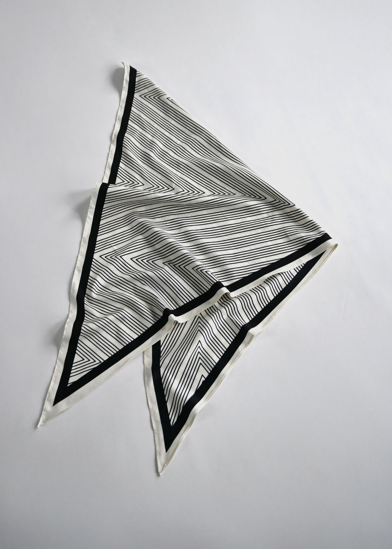 chevron print geometric scarf