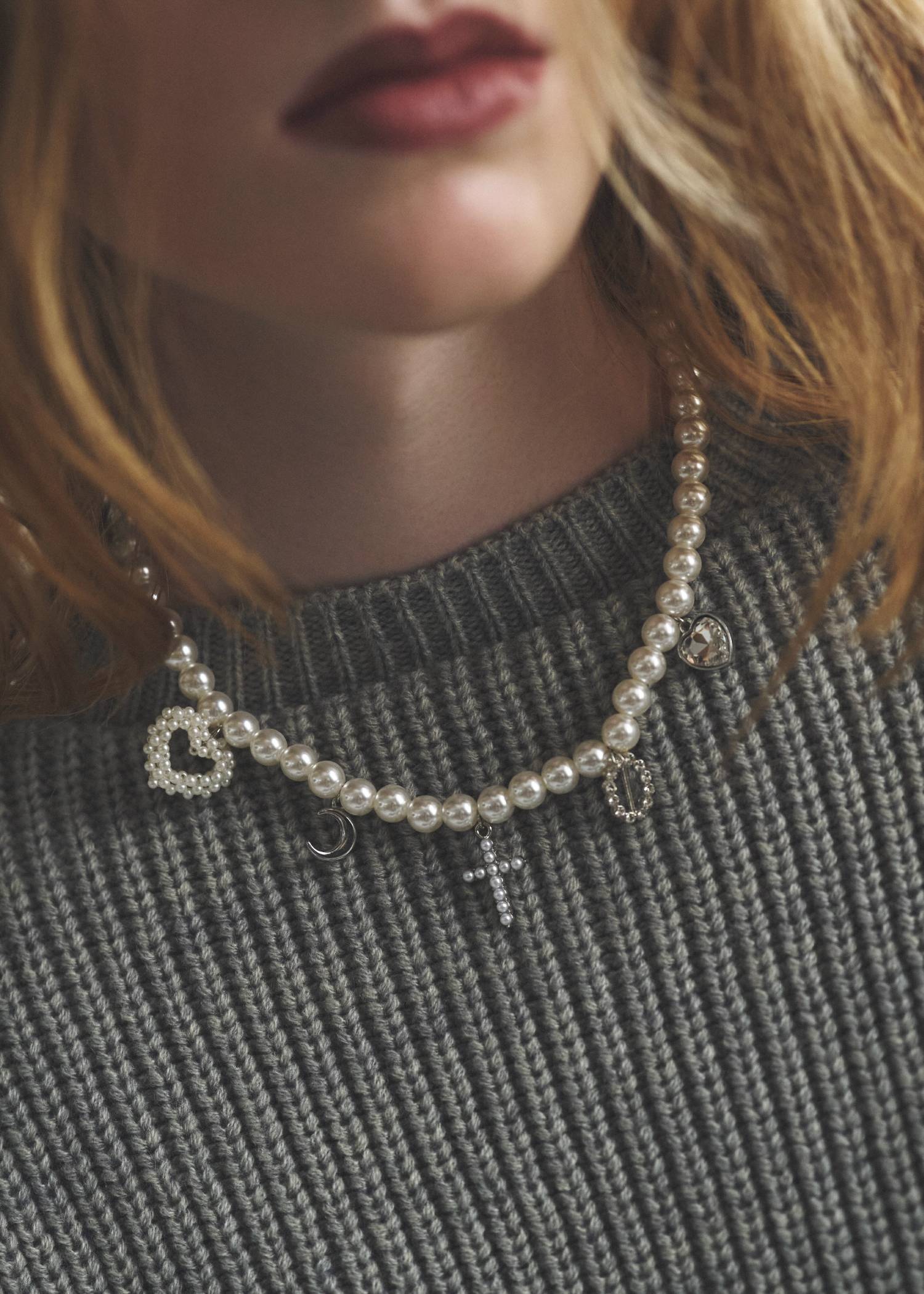 various charm pearl like necklace
