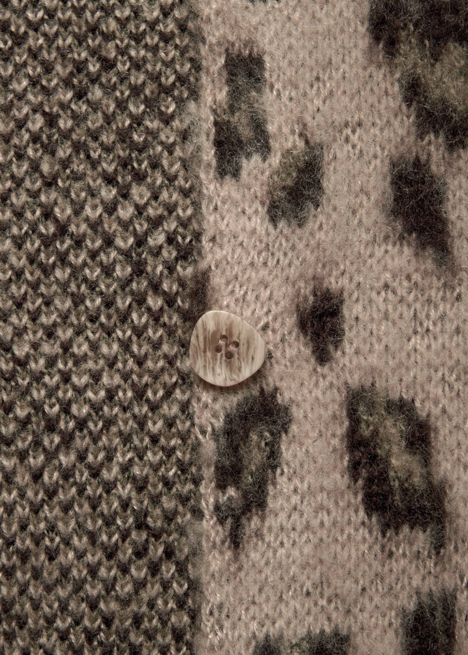 leopard jacquard reversible cropped knit cardigan