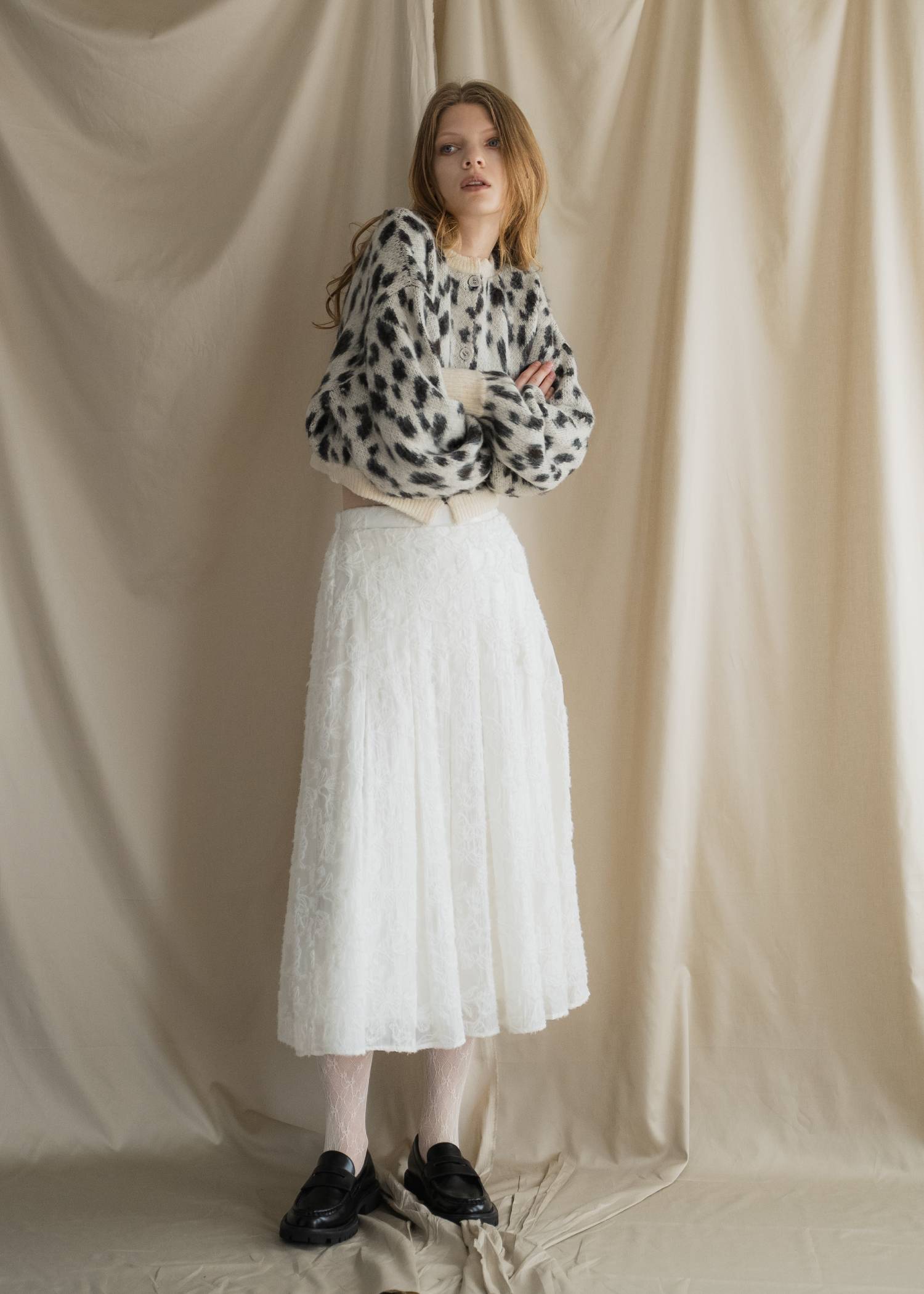 leopard jacquard reversible cropped knit cardigan