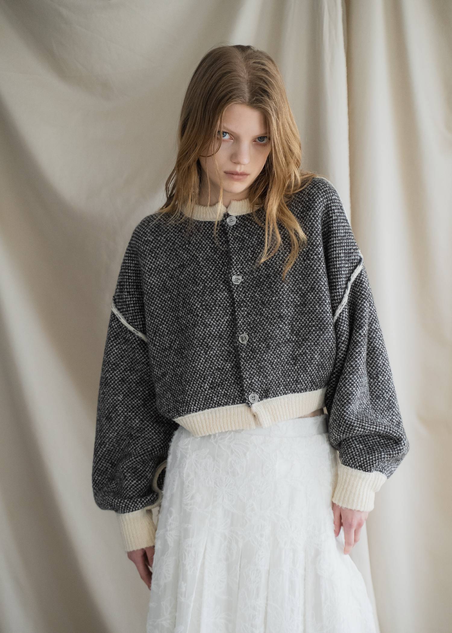 leopard jacquard reversible cropped knit cardigan