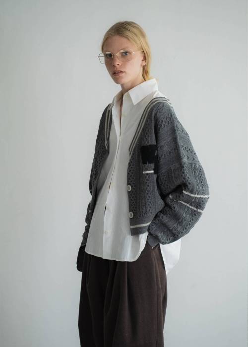 mixing yarns cable patch knit