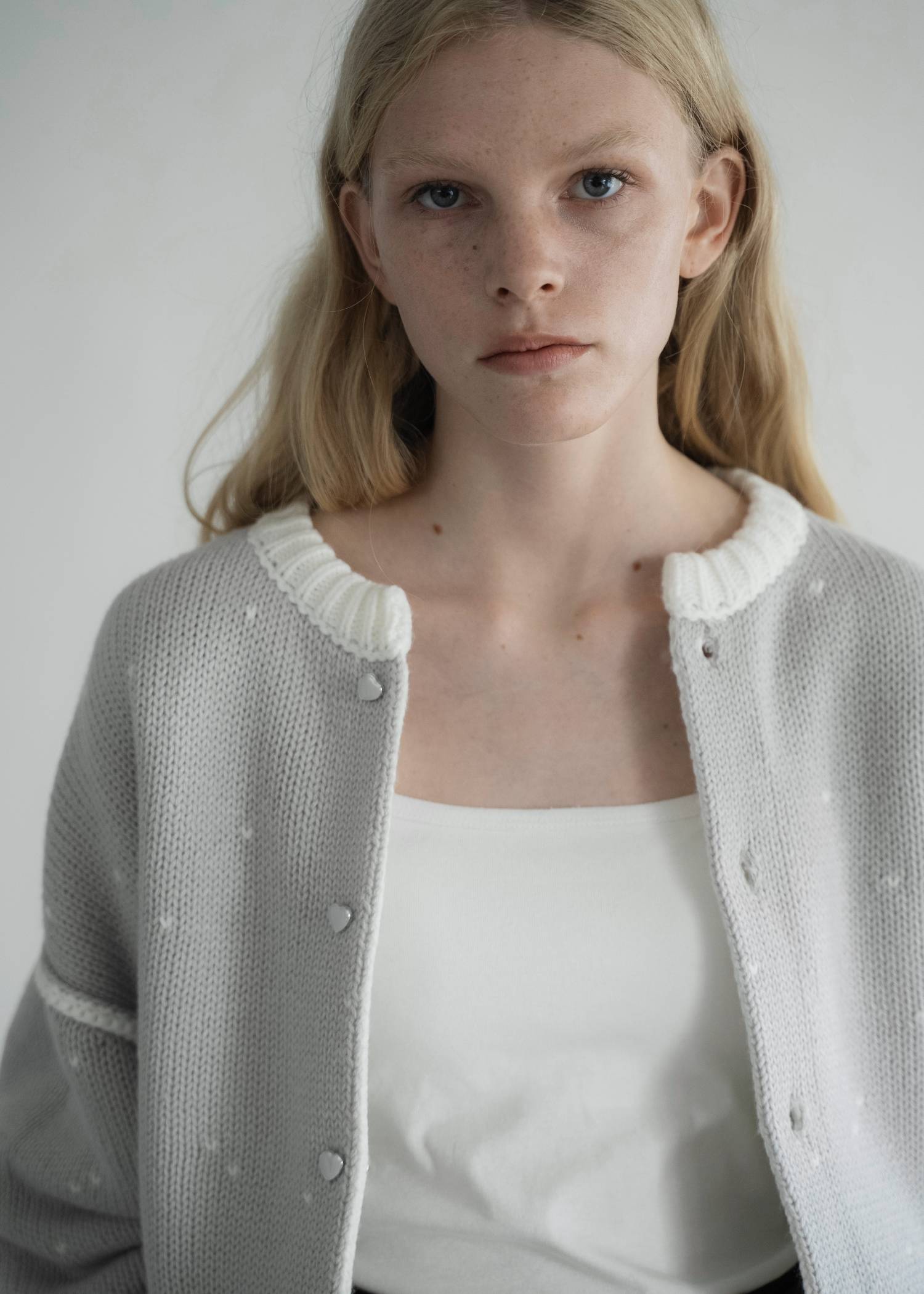 short heart dot jacquard reversible knit cardigan