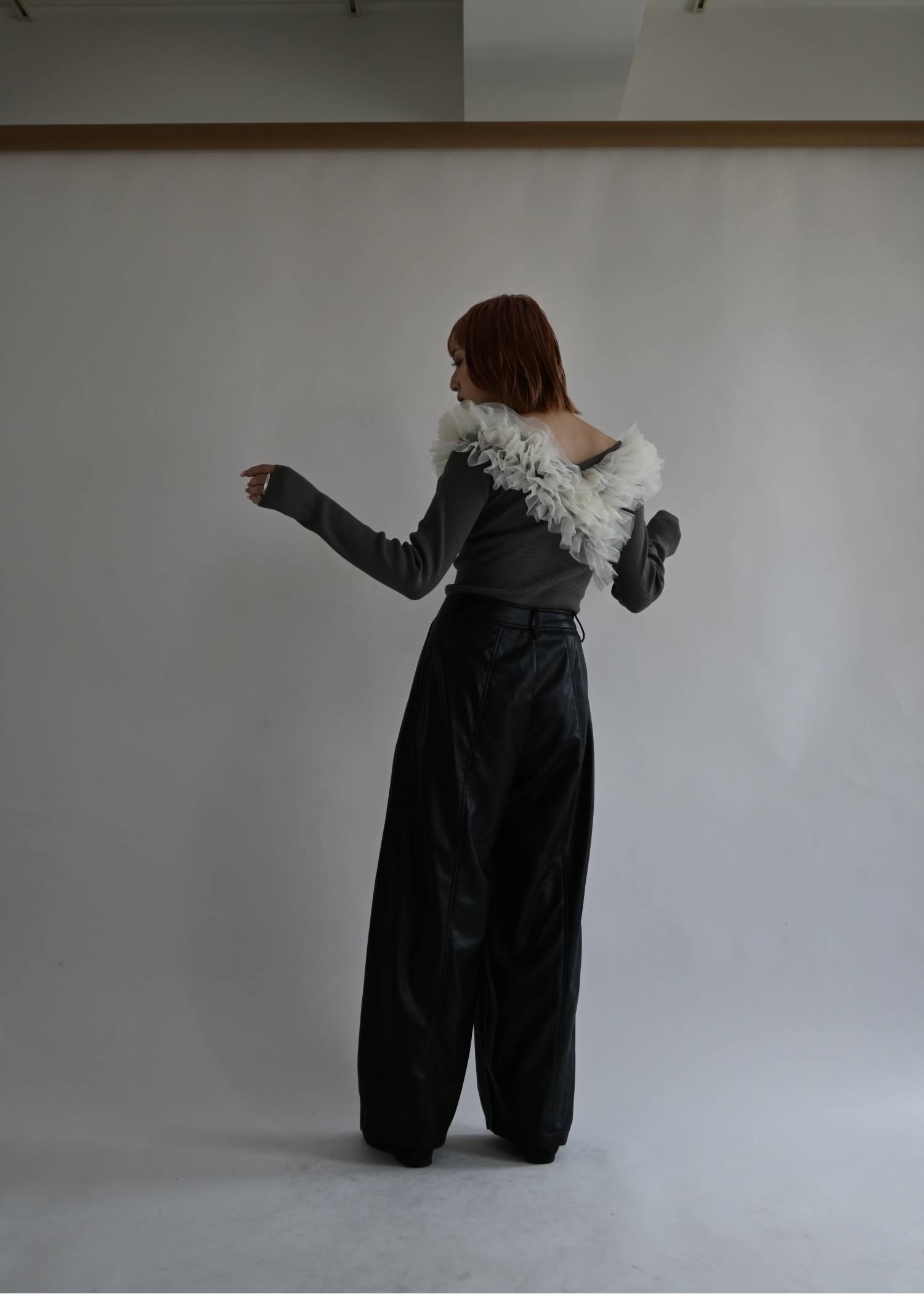 tulle frill neckline rib knit