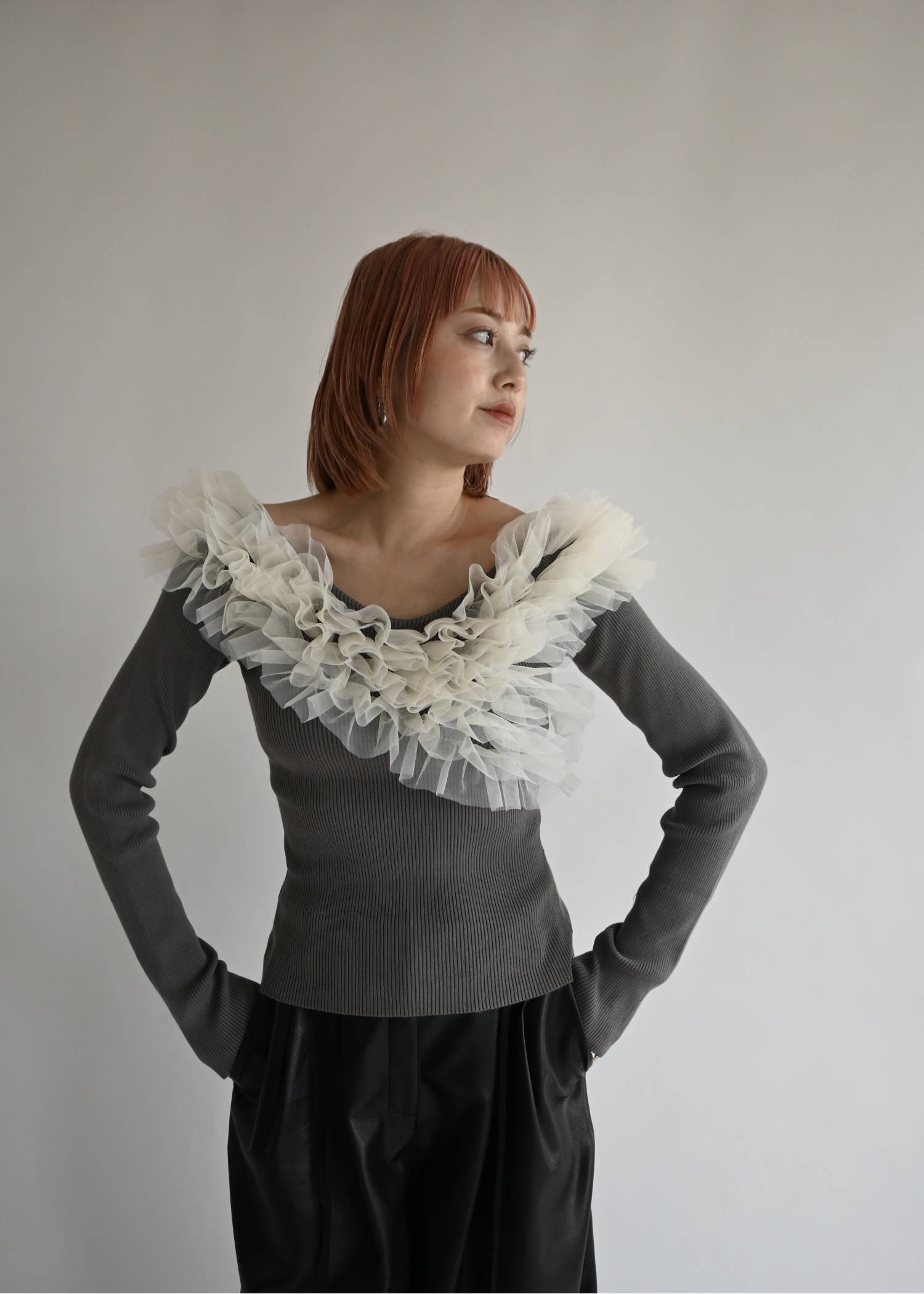 tulle frill neckline rib knit
