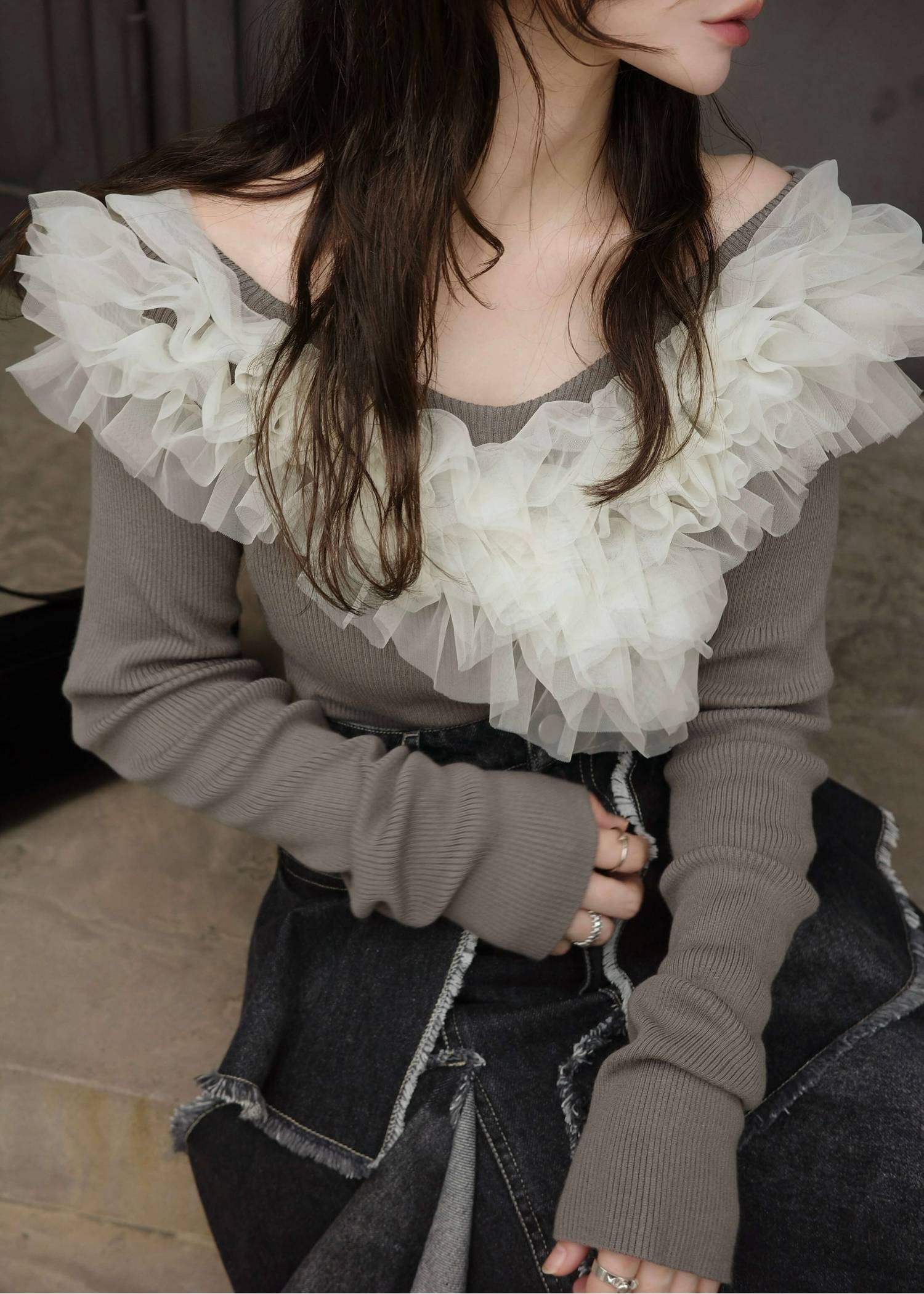 tulle frill neckline rib knit