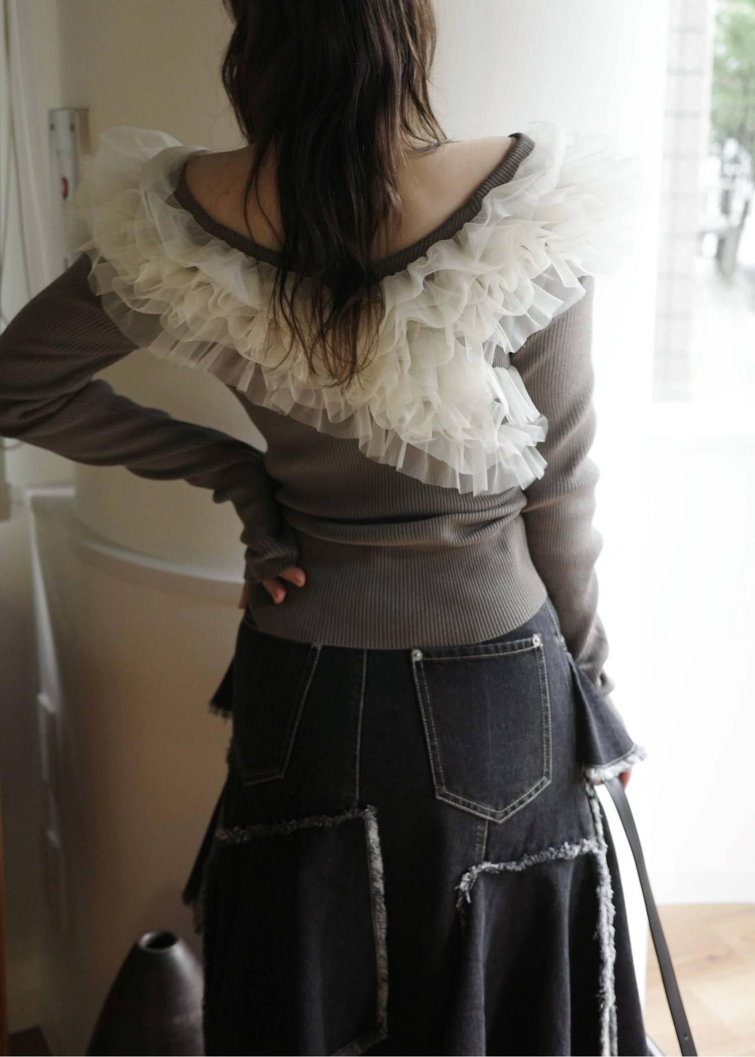 tulle frill neckline rib knit