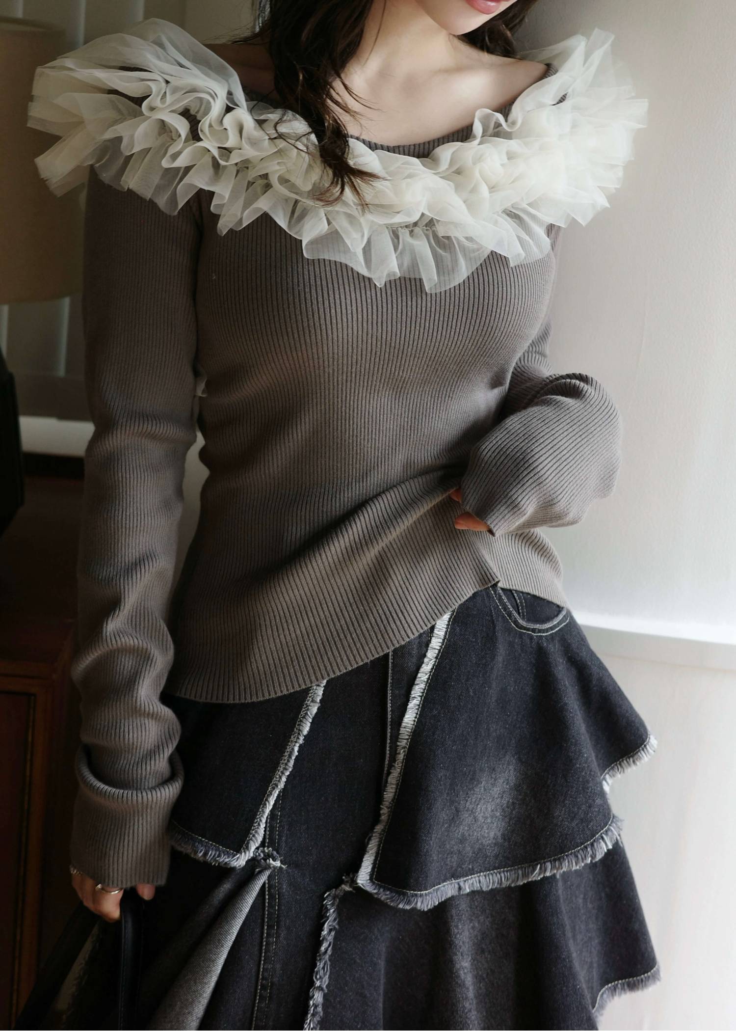 tulle frill neckline rib knit
