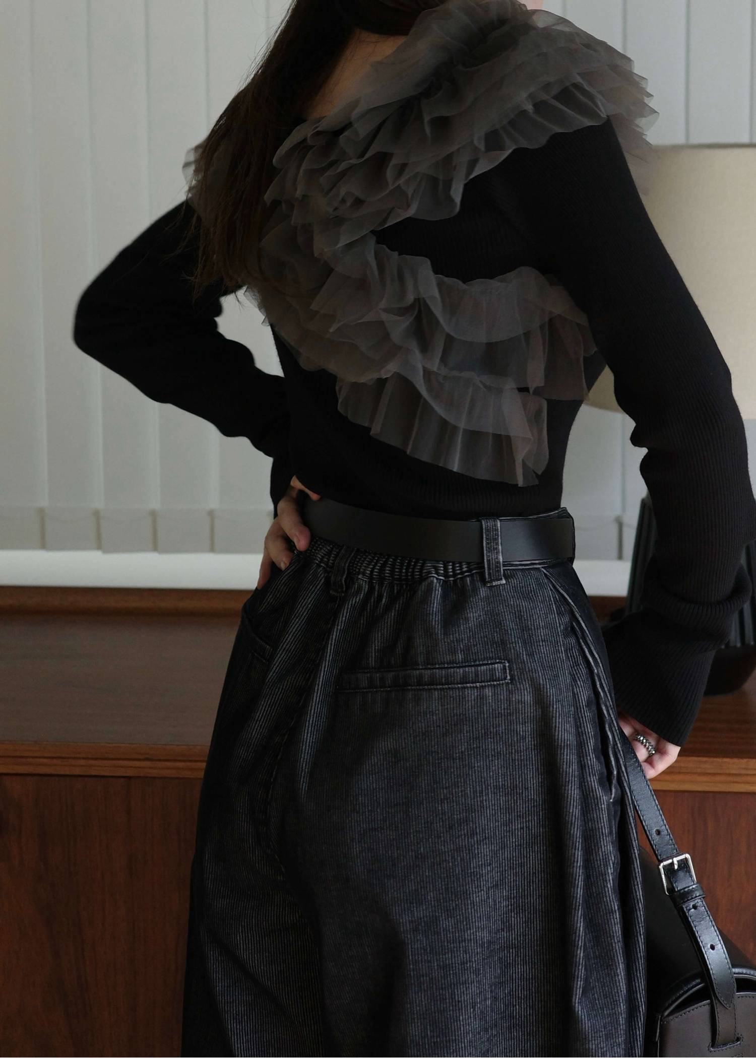 tulle frill neckline rib knit