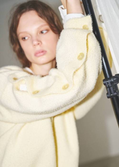 button sleeve short color knit