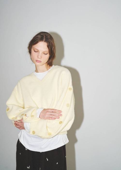 button sleeve short color knit
