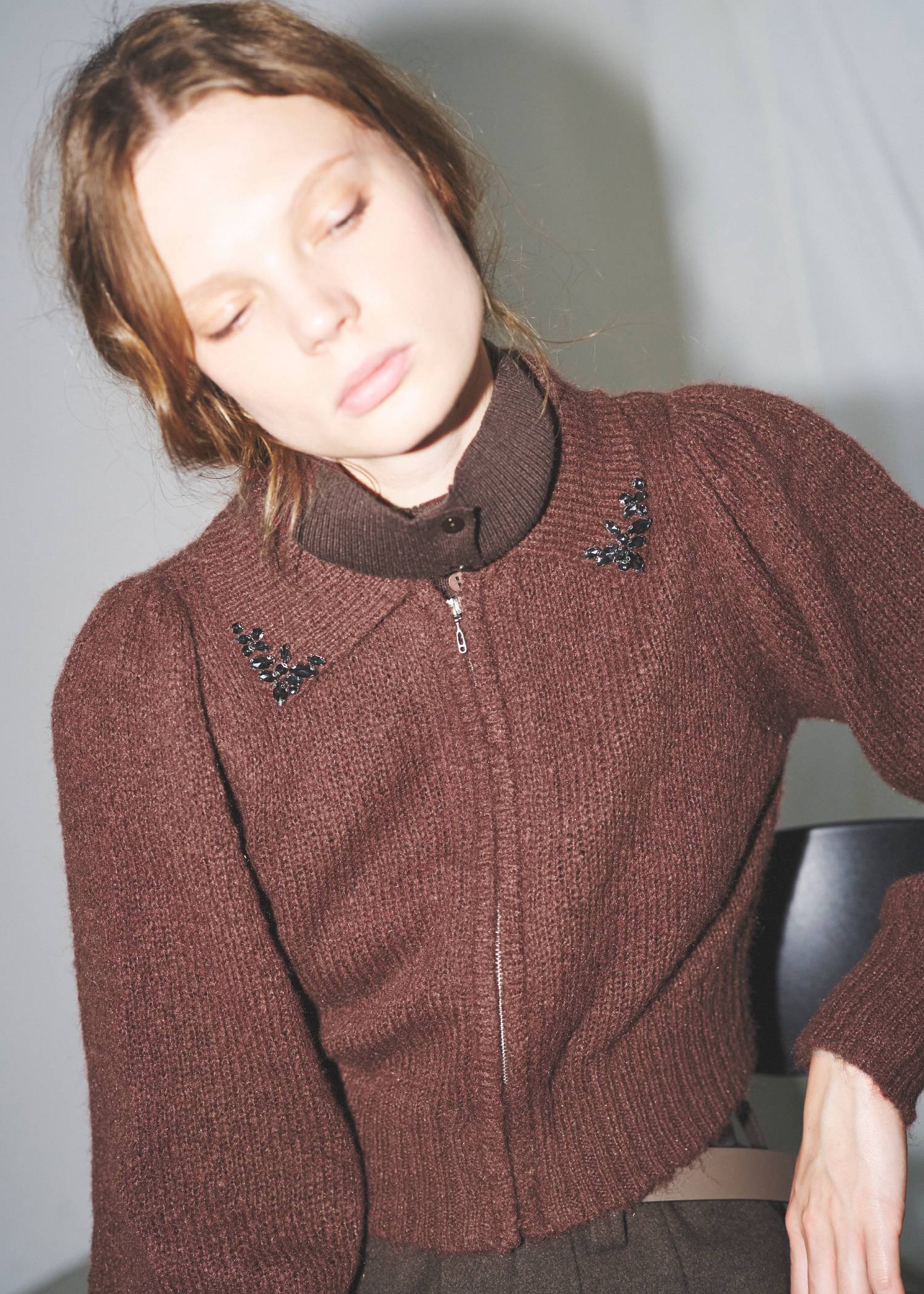 bijou collar mohair touch cropped zip knit