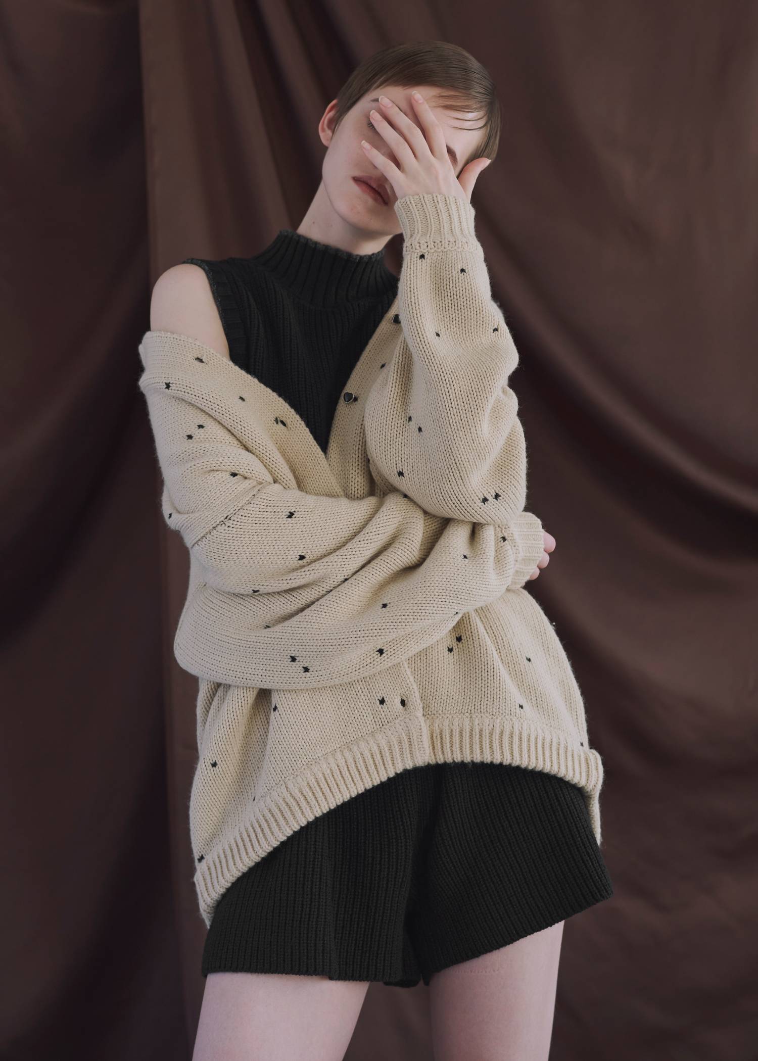 long heart dot jacquard reversible knit cardigan