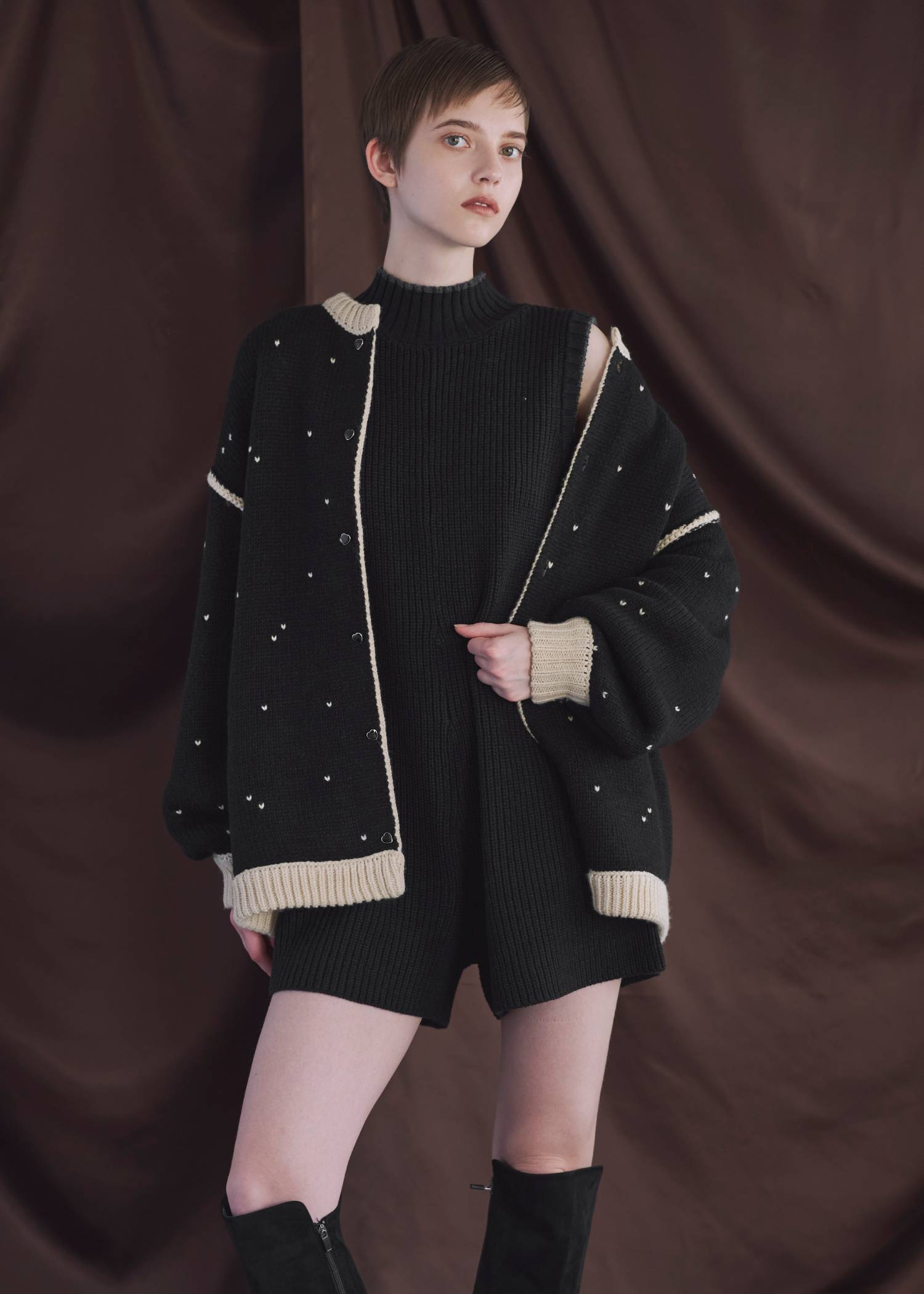 long heart dot jacquard reversible knit cardigan