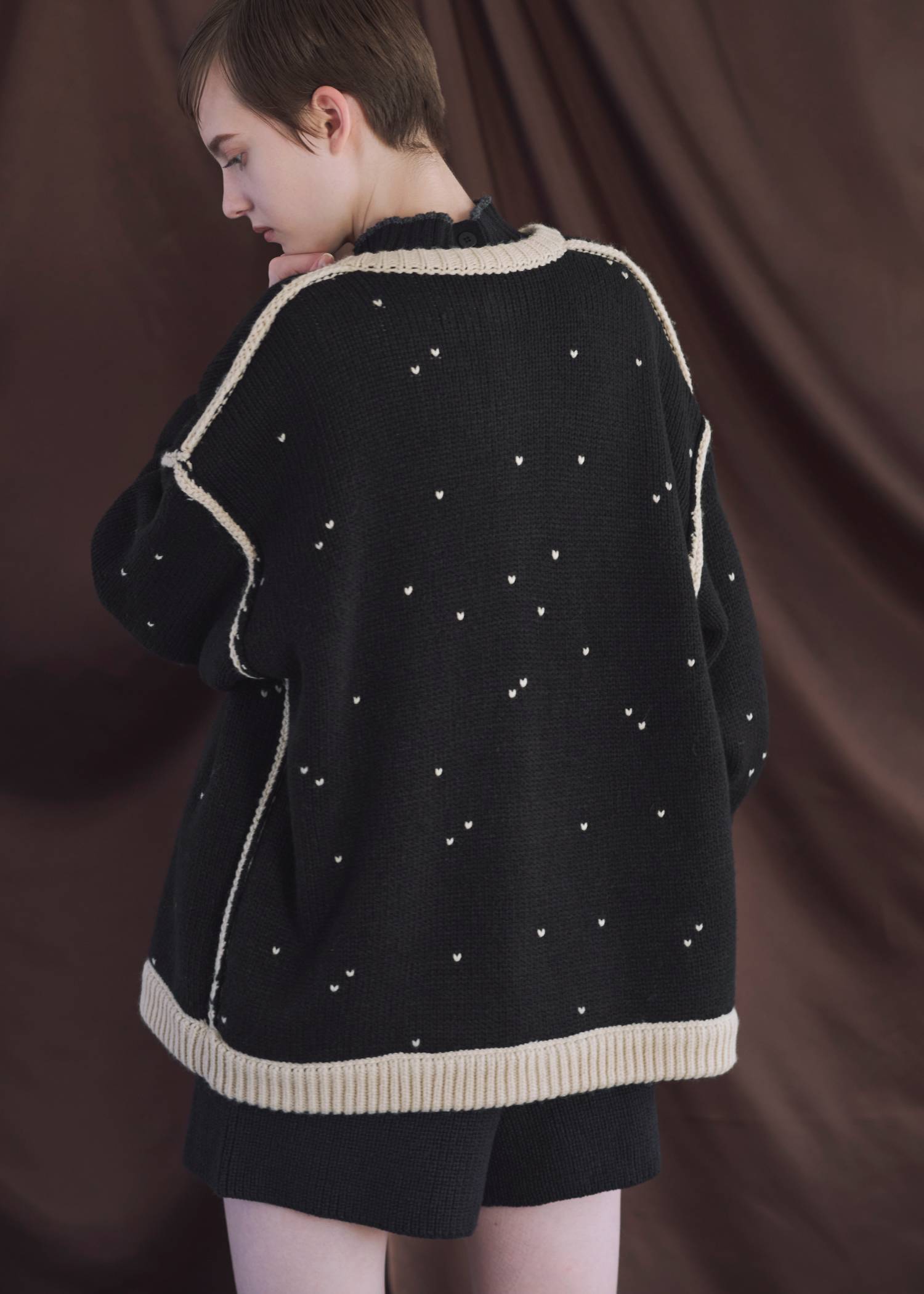 long heart dot jacquard reversible knit cardigan