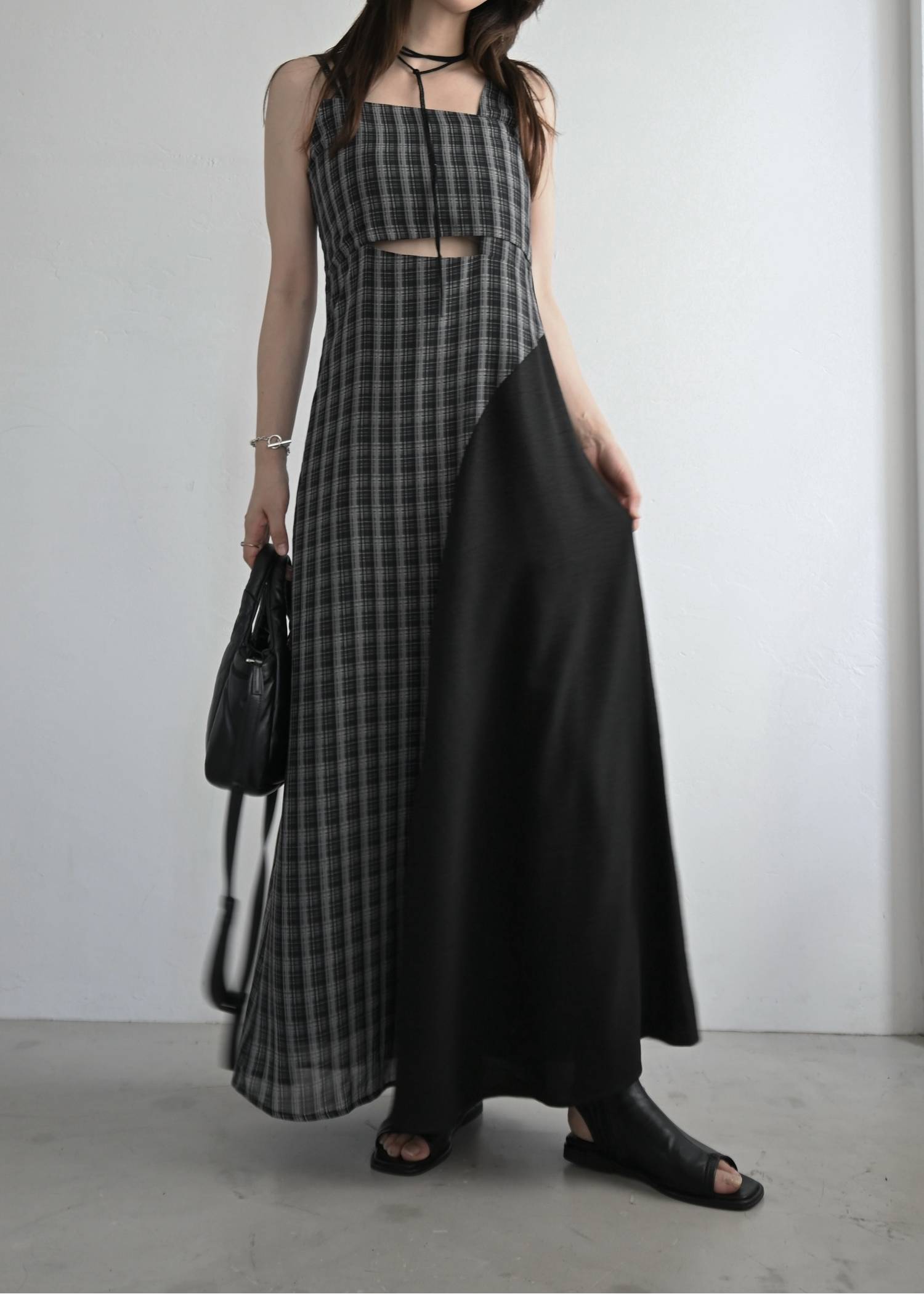 asymmetry panel waist cutout OP
