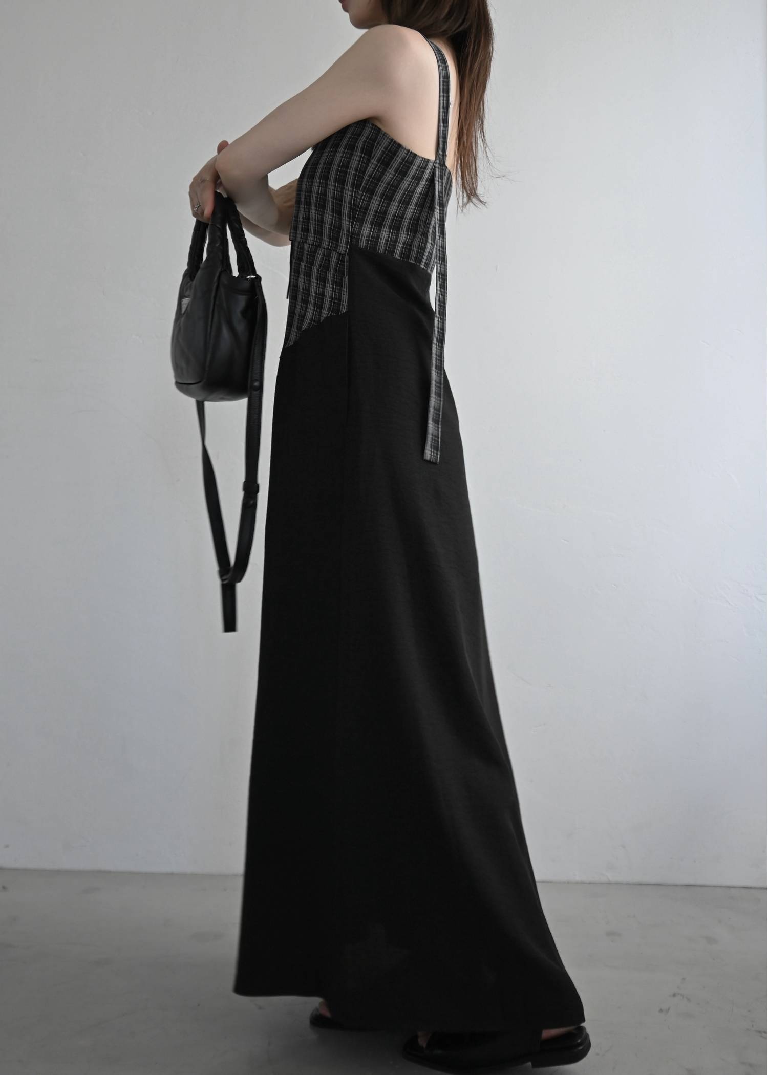 asymmetry panel waist cutout OP