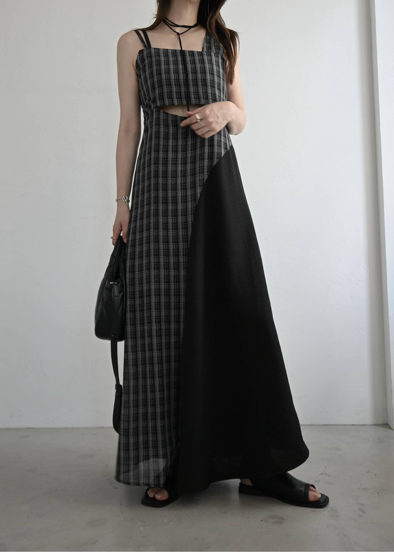 asymmetry panel waist cutout OP
