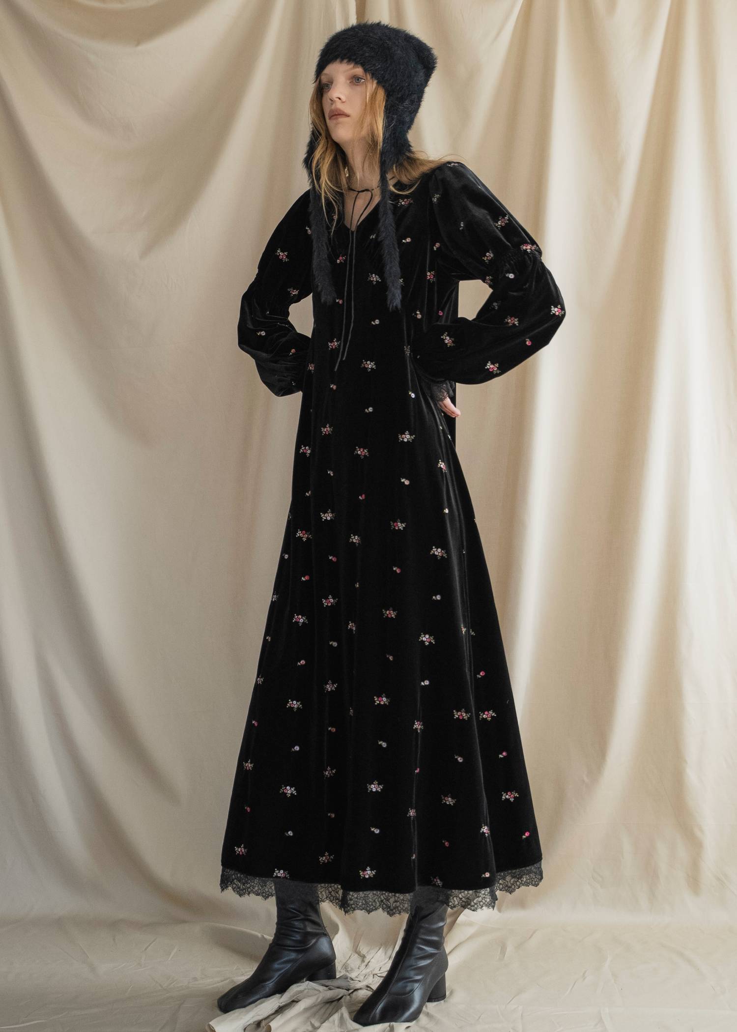 floral embroidery velor OP