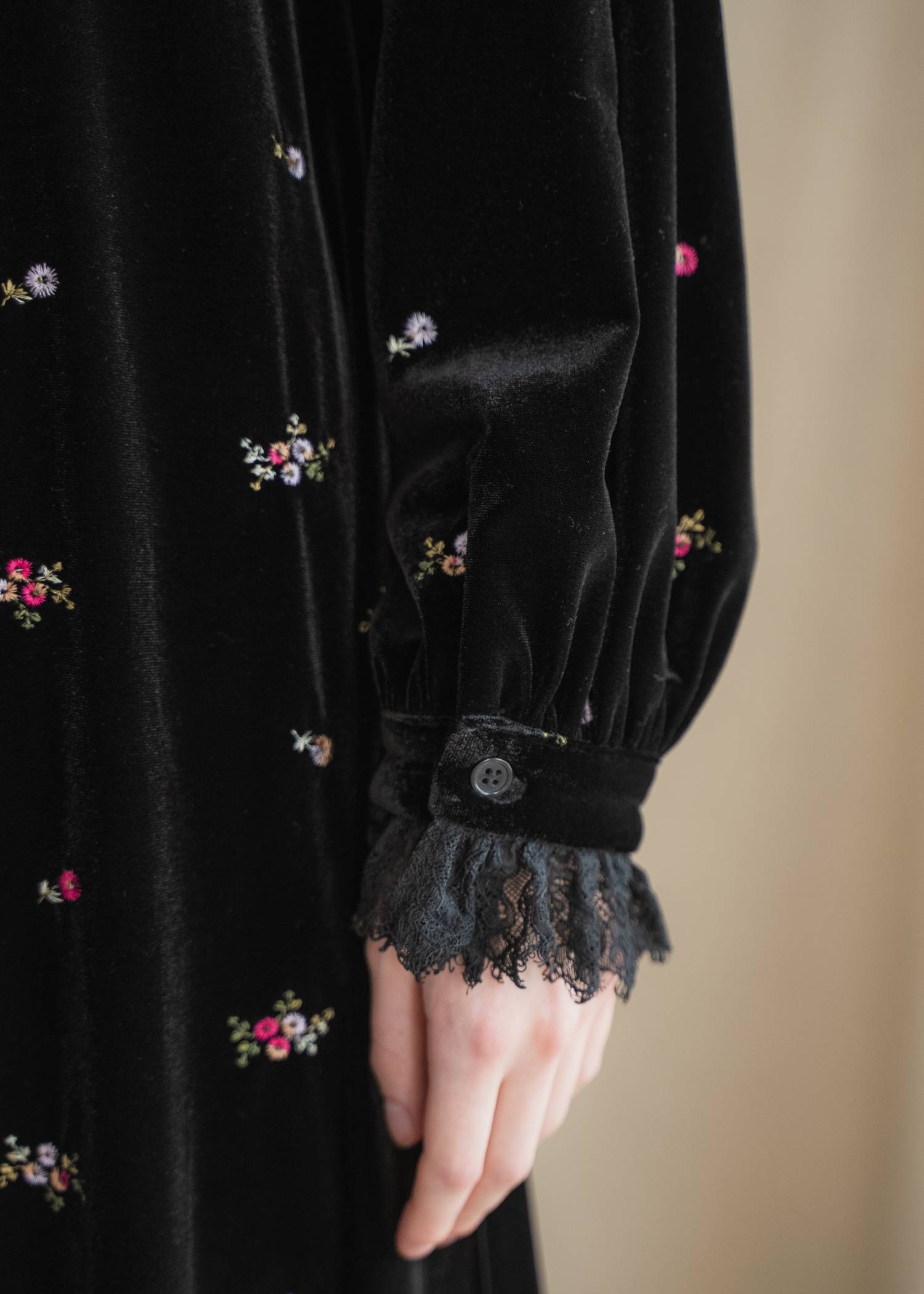floral embroidery velor OP
