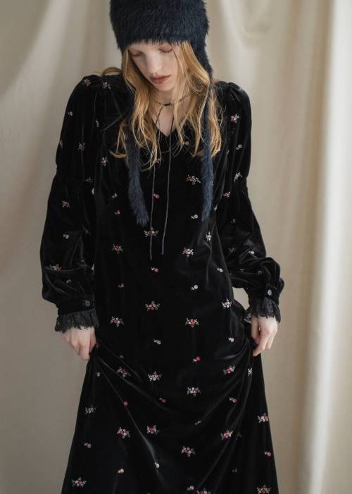floral embroidery velor OP