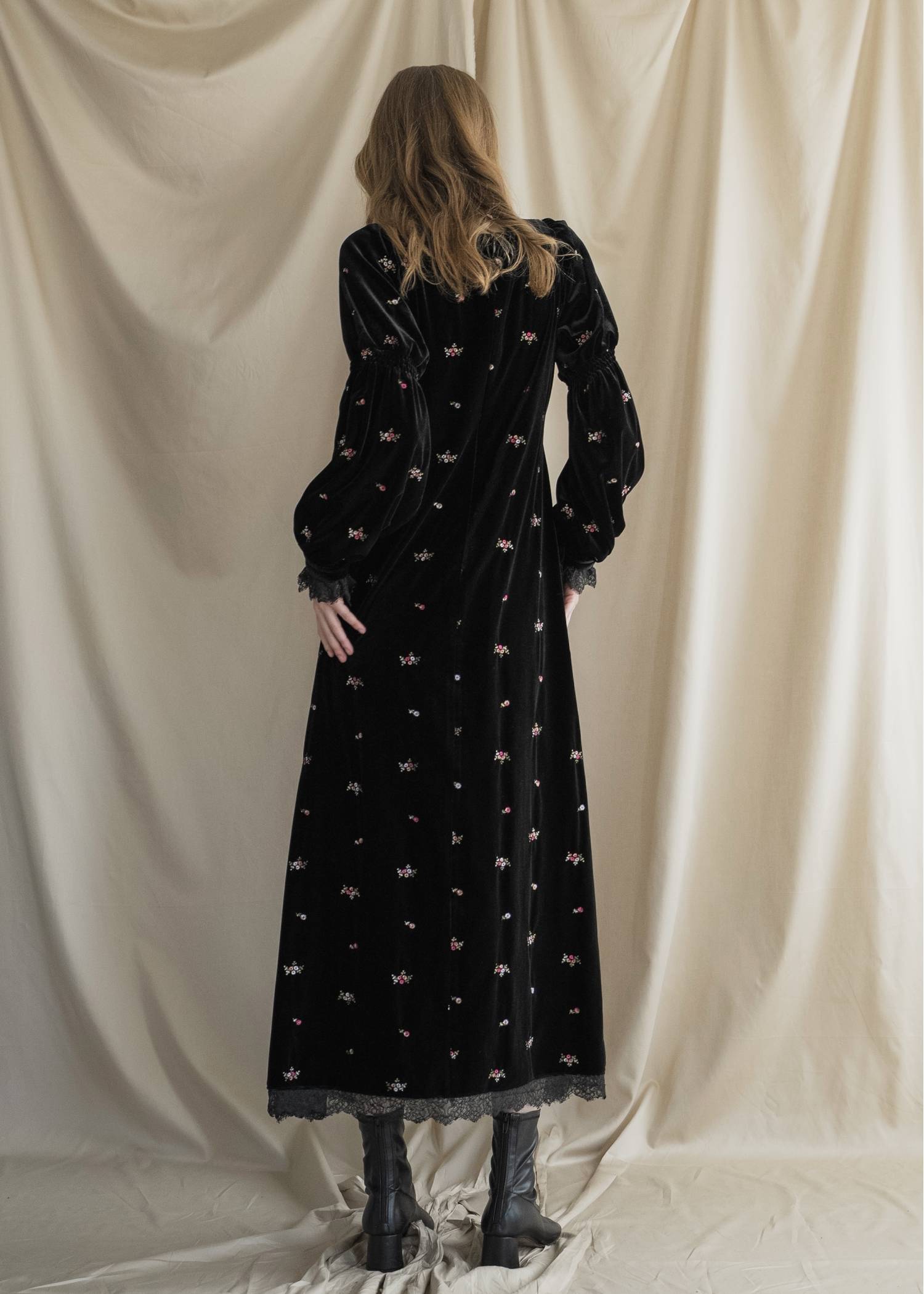 floral embroidery velor OP
