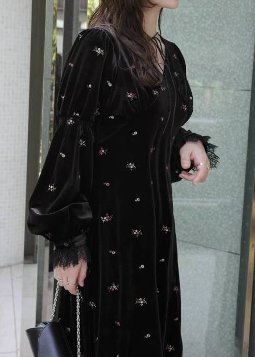 floral embroidery velor OP