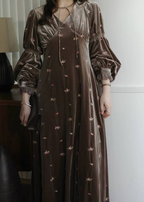 floral embroidery velor OP