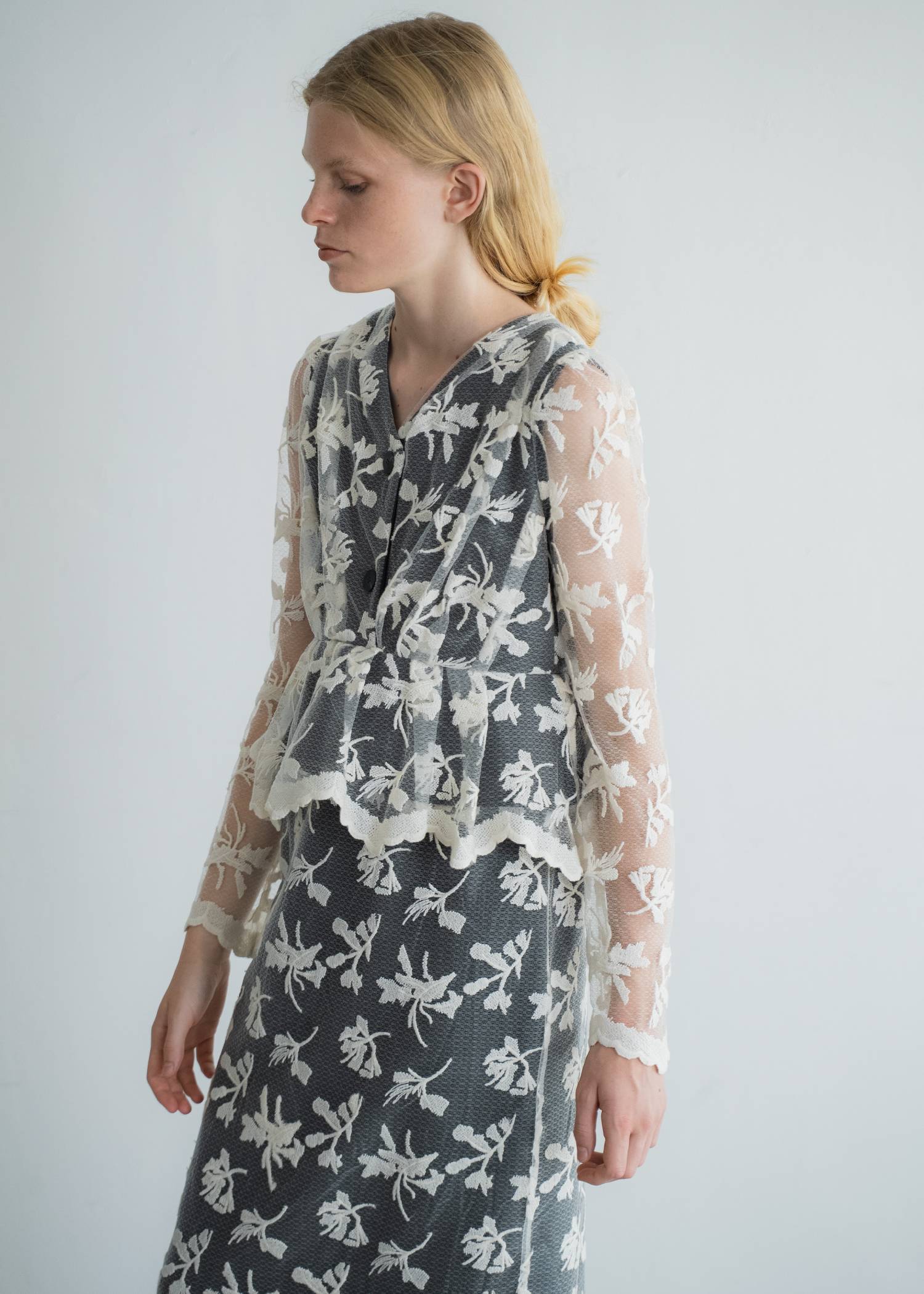 layered lace tuck peplum OP