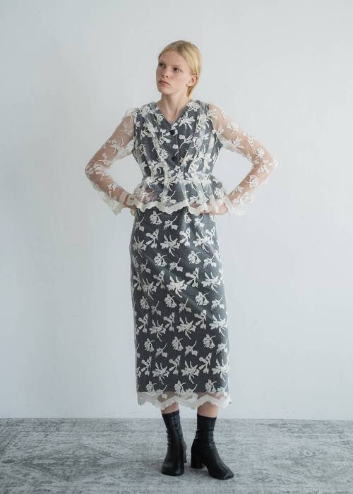 layered lace tuck peplum OP