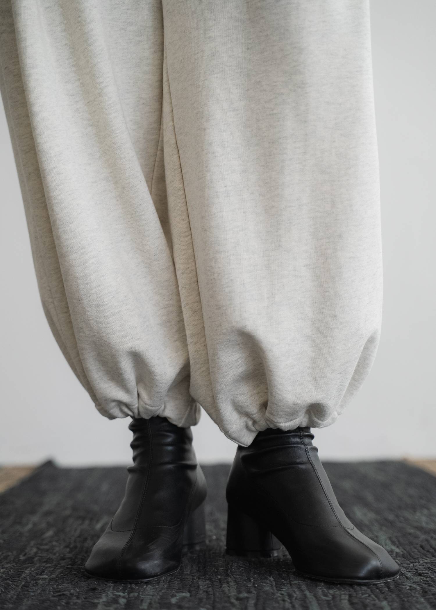 deep tuck drawstring hem sweat PT