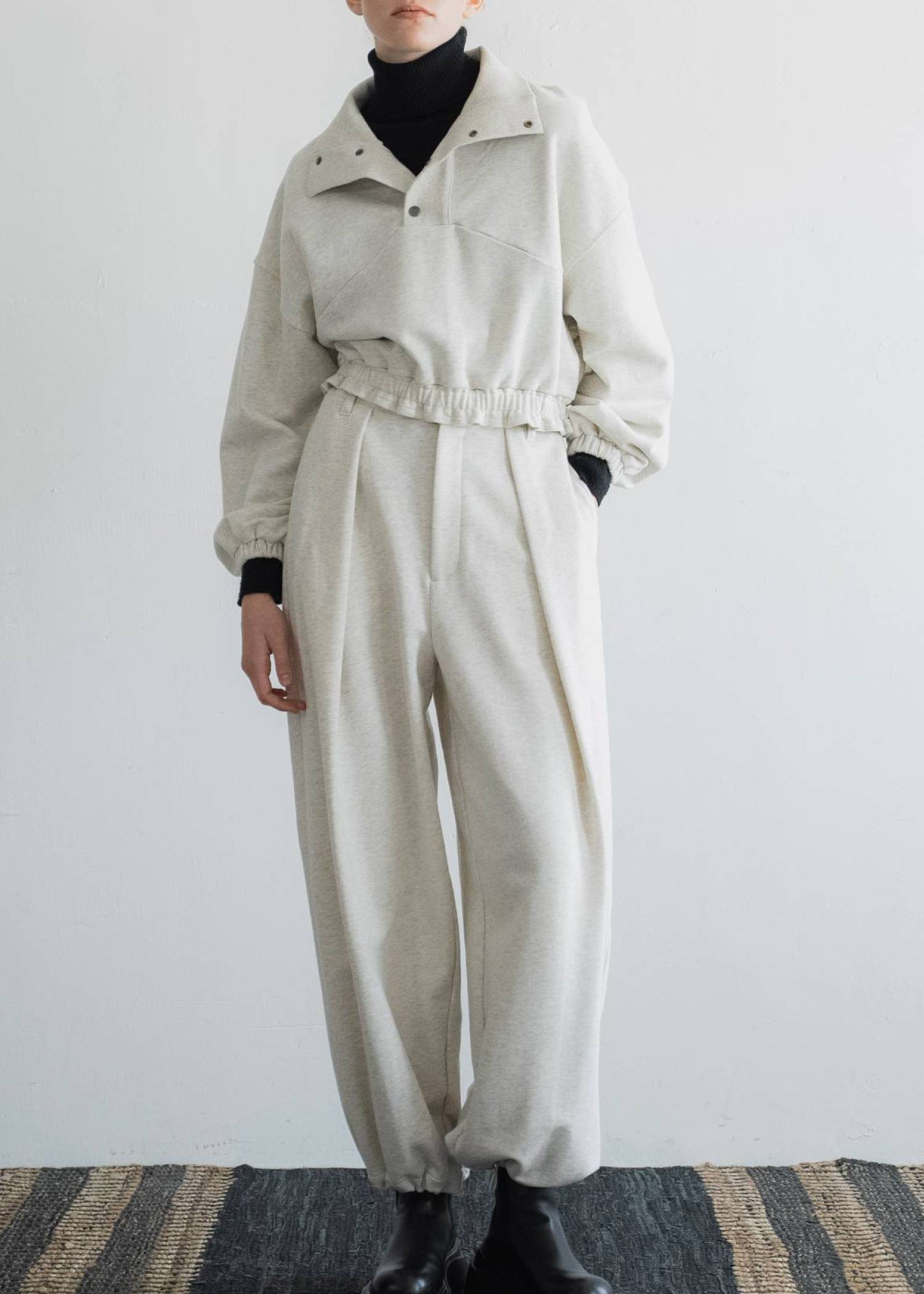 deep tuck drawstring hem sweat PT