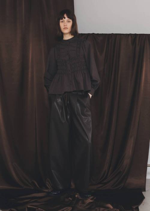 soft synthetic leather relaxed tuck PT