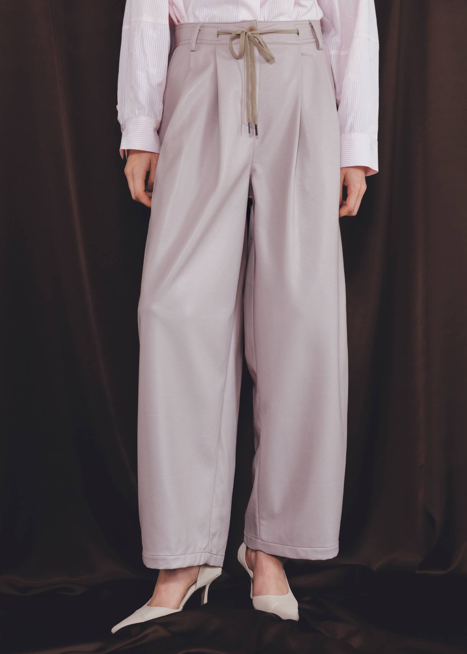 soft synthetic leather relaxed tuck PT