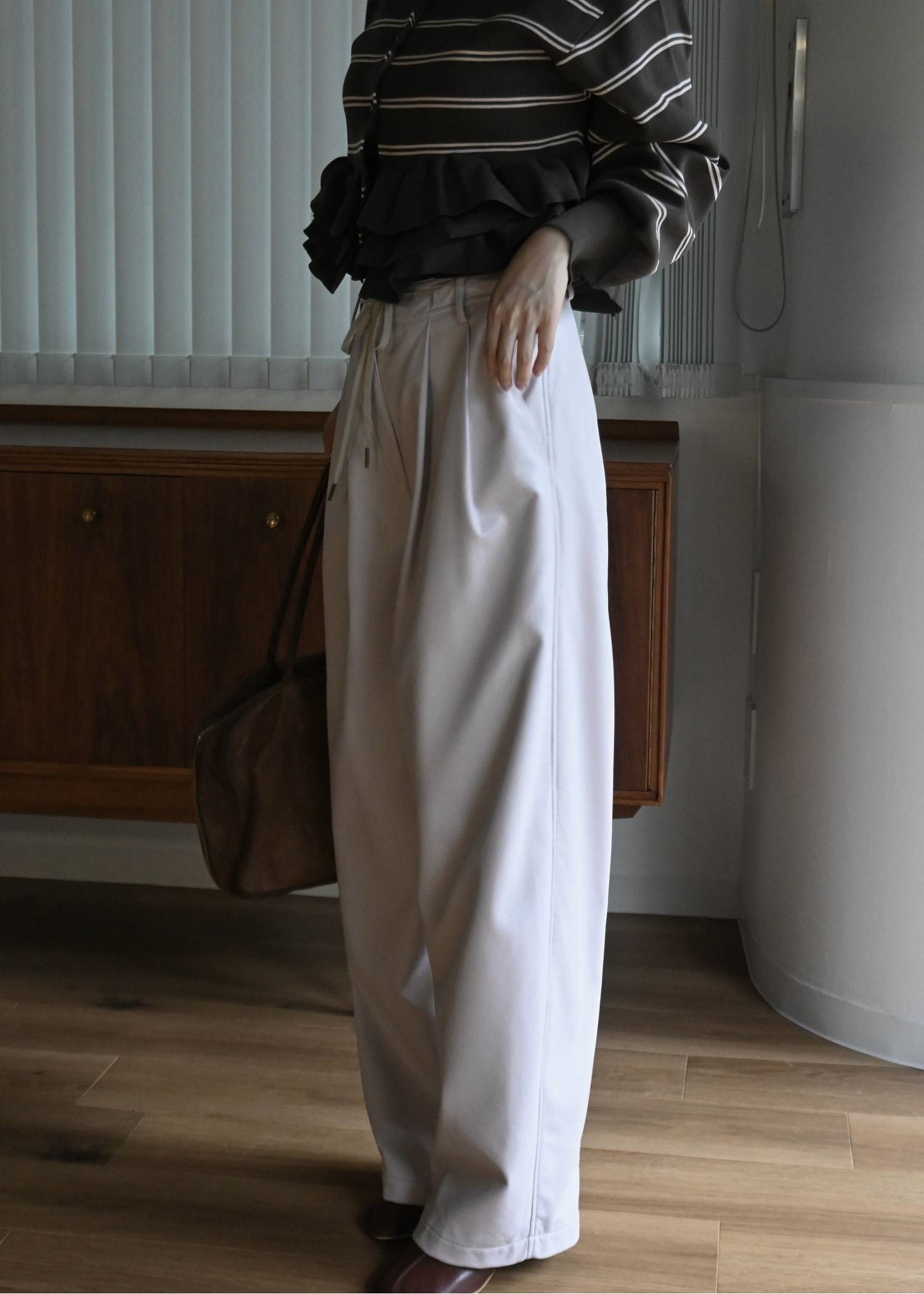 soft synthetic leather relaxed tuck PT
