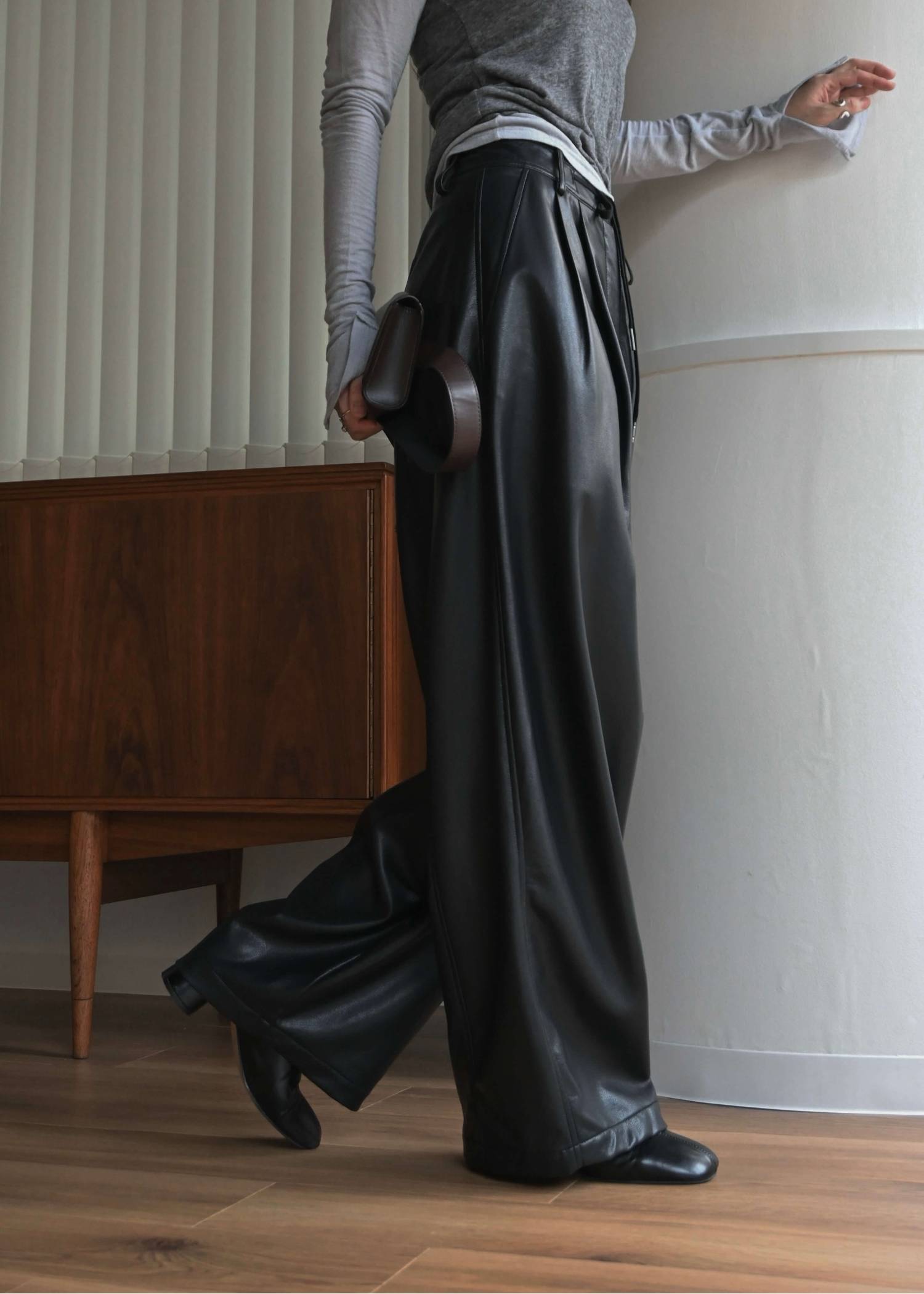 soft synthetic leather relaxed tuck PT
