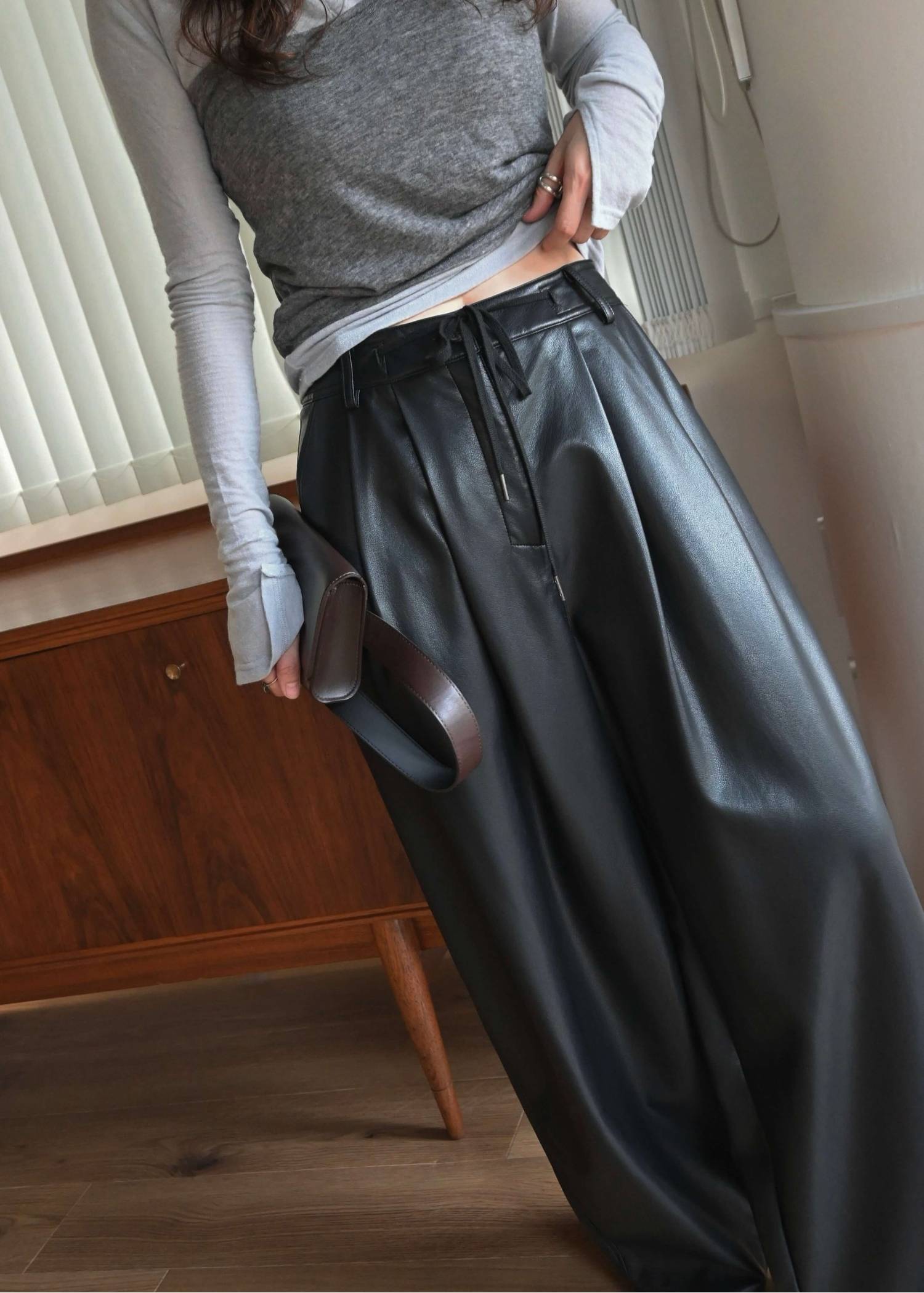 soft synthetic leather relaxed tuck PT