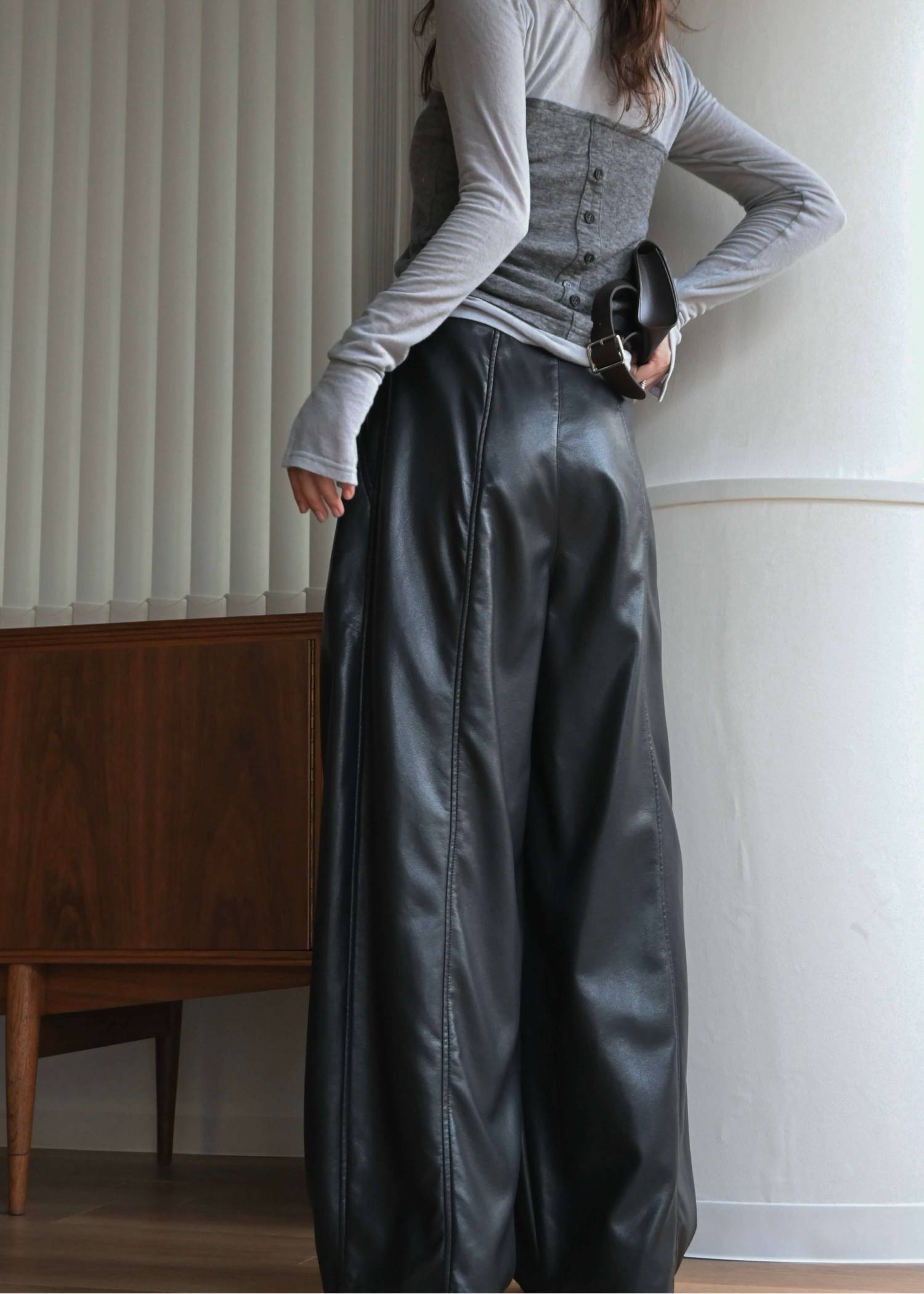 soft synthetic leather relaxed tuck PT