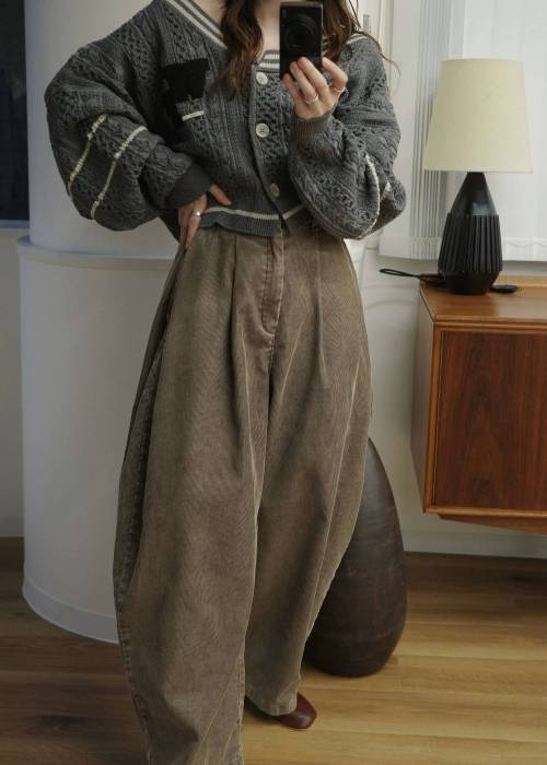 side tuck chemical wash corduroy curve PT
