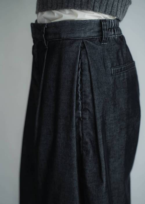 side tuck chemical wash corduroy curve PT