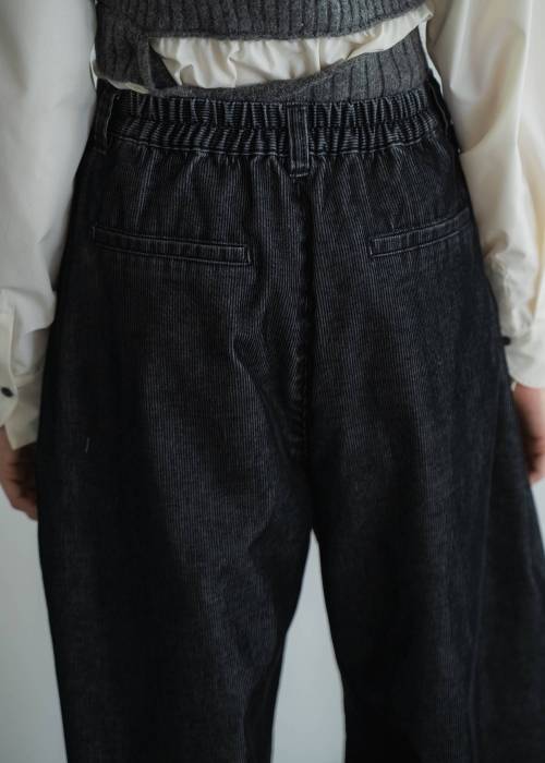 side tuck chemical wash corduroy curve PT