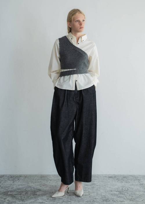 side tuck chemical wash corduroy curve PT