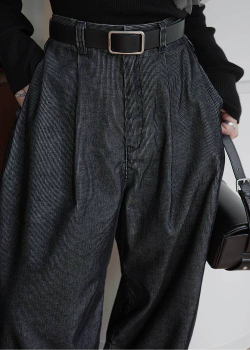 side tuck chemical wash corduroy curve PT