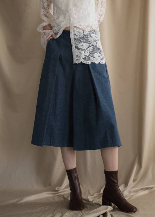 front tuck midi length flare PT