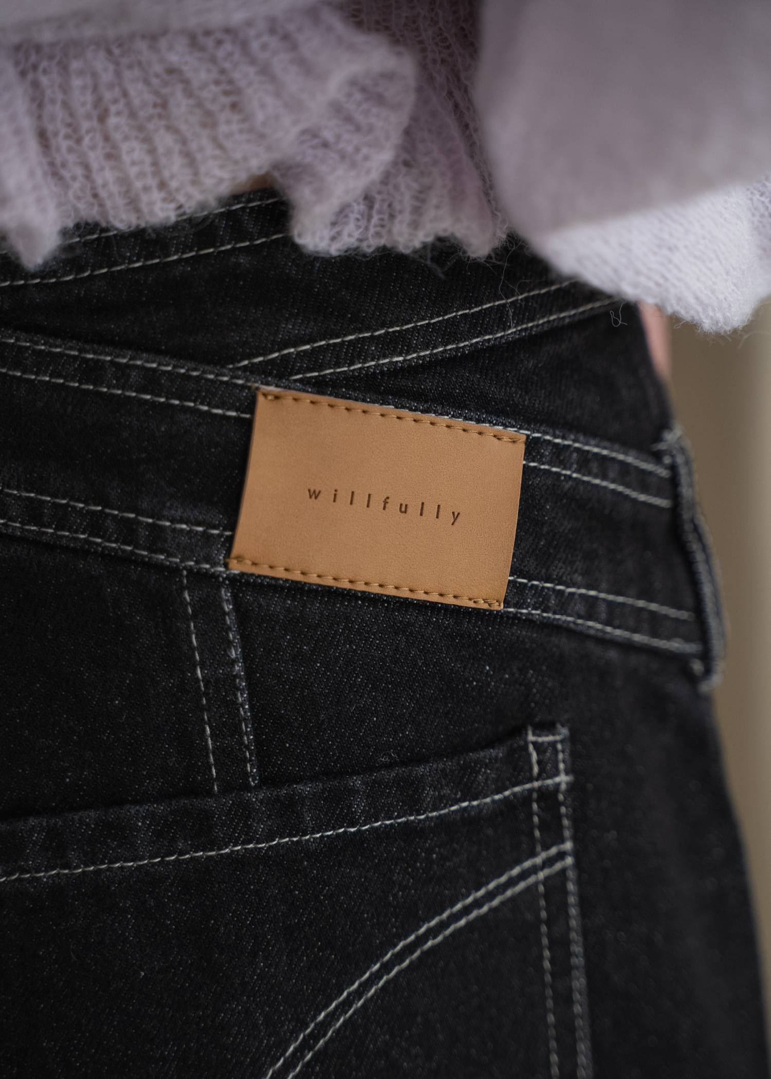 asymmetry curve belt denim PT