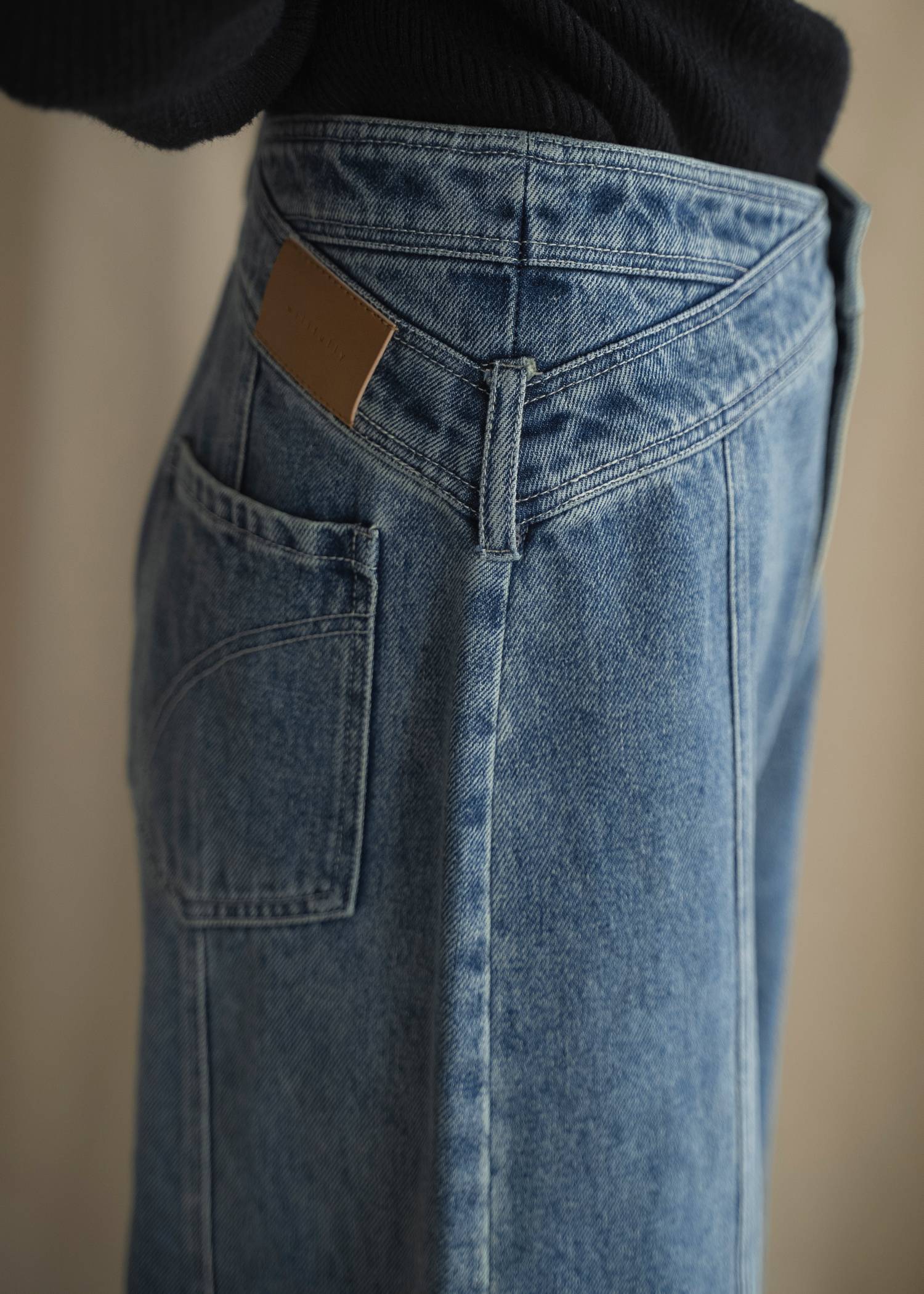 asymmetry curve belt denim PT